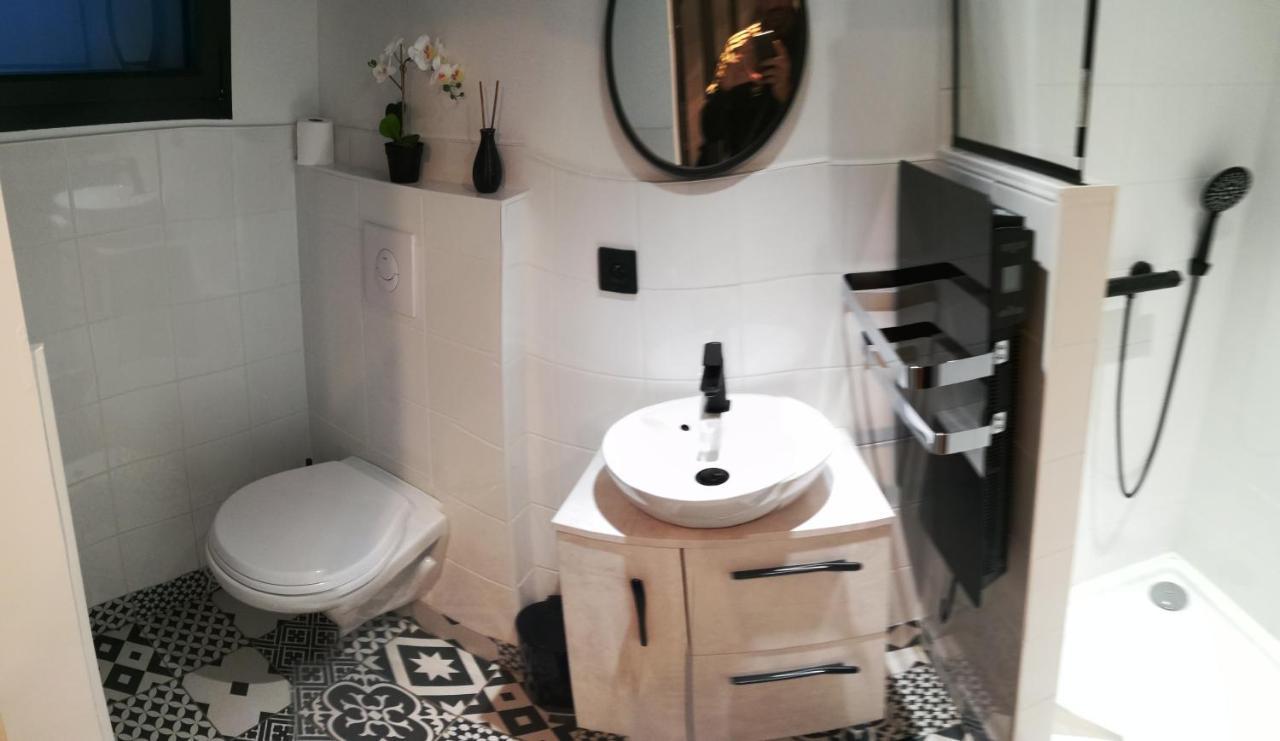 Studio Cosy Avec Acces Et Terrasse Independants Apartment Tresses Exterior foto
